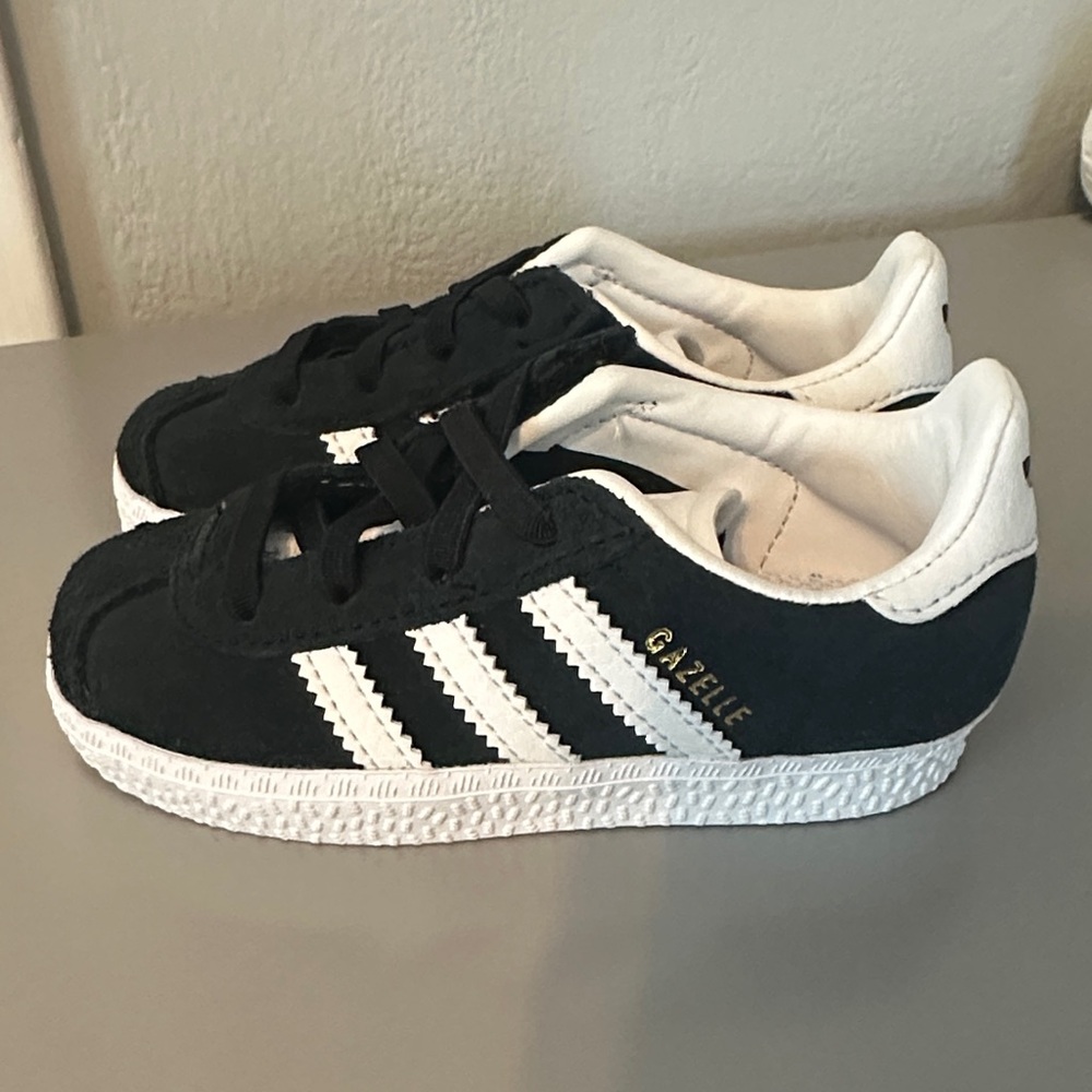 NEW Adidas Kids Gazelle Black White Sneakers